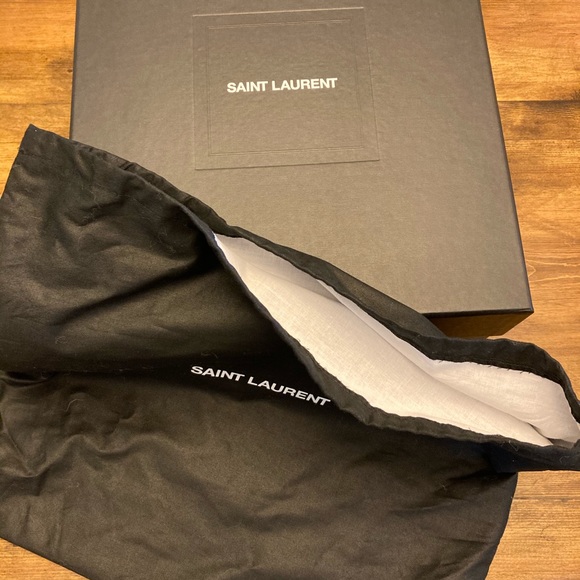 Saint Laurent Loulou Medium Bag - Picture 7 of 9